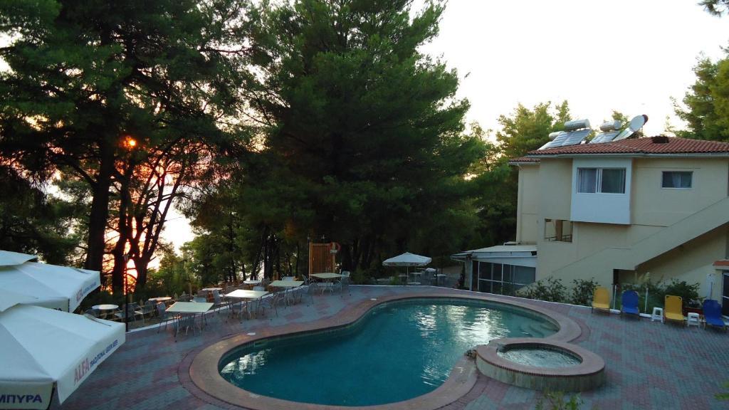 Dryades Hotel シビリ エクステリア 写真